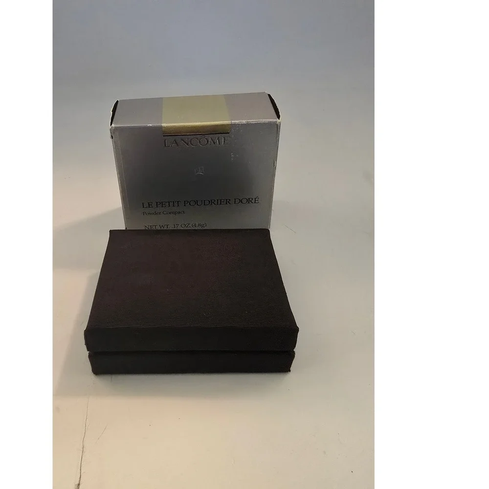 Lancome Le Petit Poudrier Dore Vintage Gold Embossed Powder Compact with Box